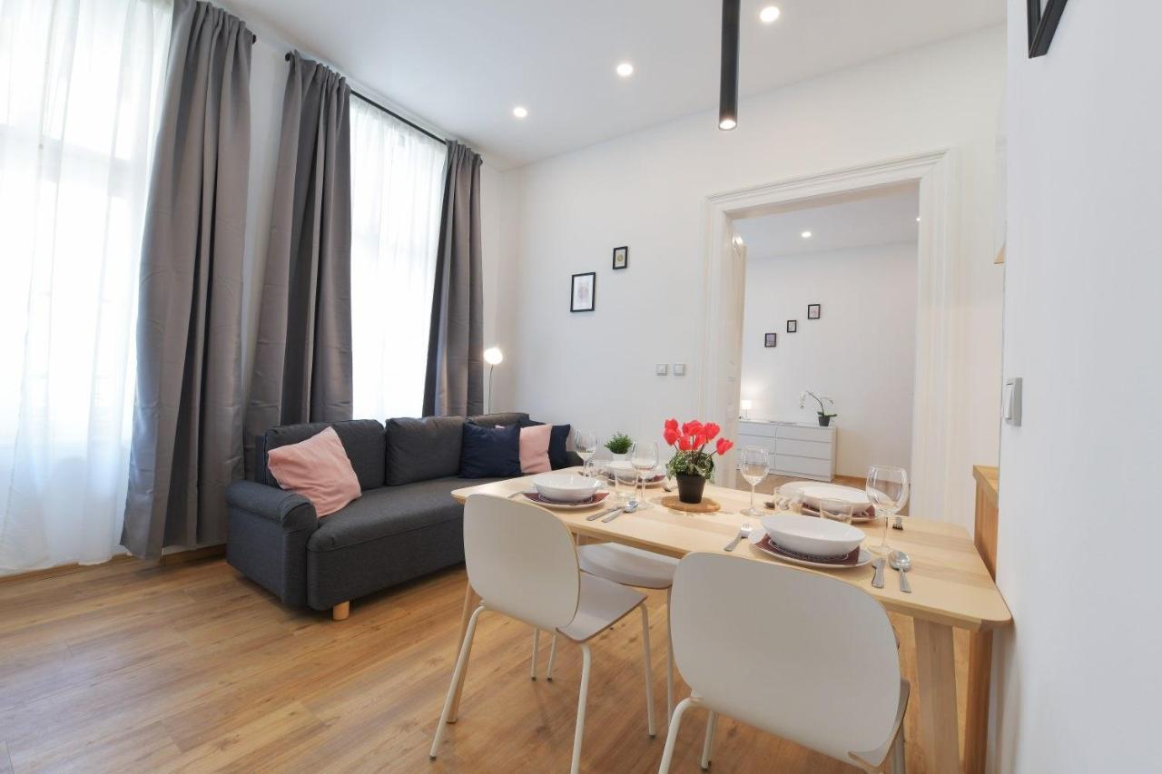Duplex Apartment Prague Extérieur photo