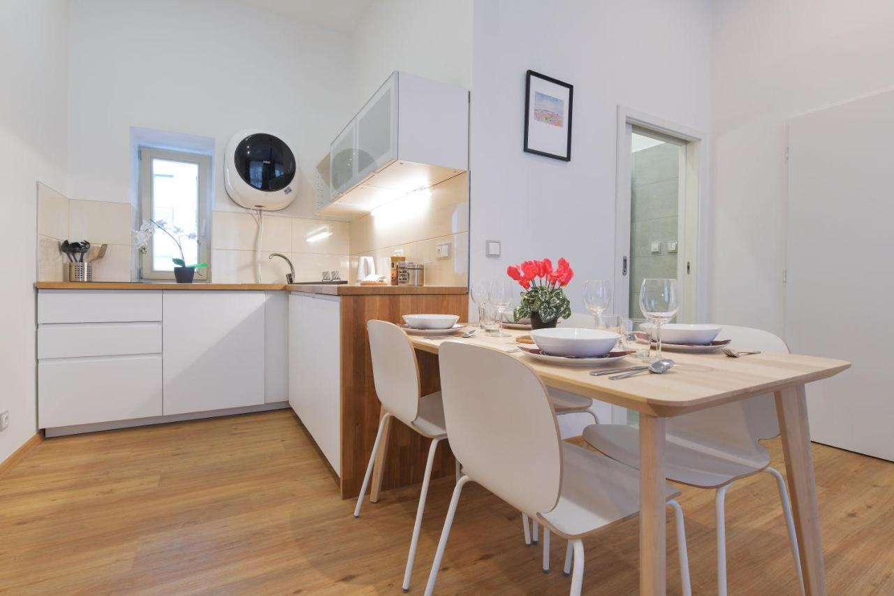 Duplex Apartment Prague Extérieur photo
