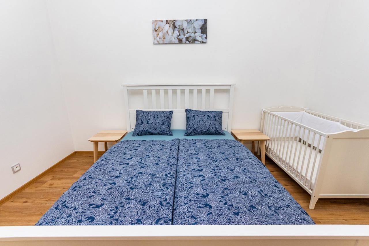Duplex Apartment Prague Extérieur photo